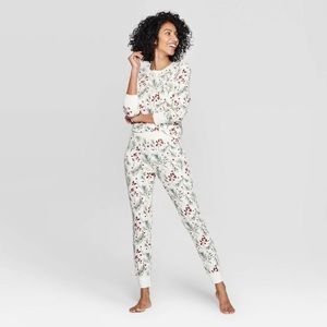 Stars Above thermal holly pajama set